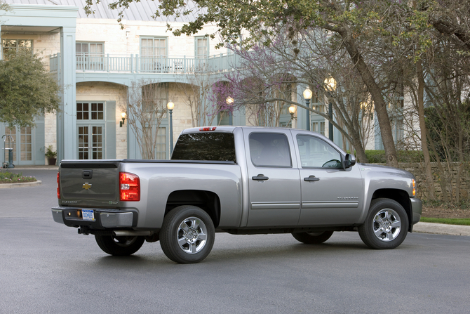 Chevrolet Silverado 2HY Short Box