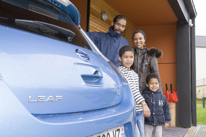 La Nissan Leaf est une berline familiale 100% électrique et à zéro émission. 