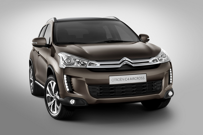 Citroen C4 Aircross Brings Compact SUV to Citroen Range