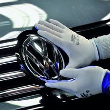 VW investing €51.6 billion to overtake Toyota