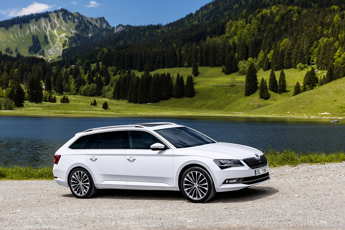 Skoda Superb Combi 2.0 TDI 4x4