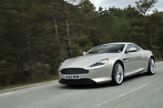 Aston Martin DB9 6.0 Touchtronic 2