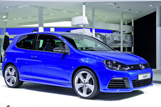 Golf R gets four special versions at Geneva