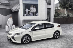 Ampera and Zafira Tourer Concept on the Opel stand