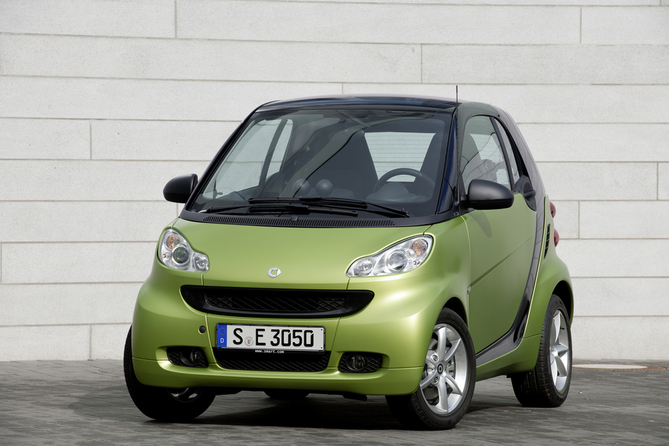 Der Smart fortwo cdi verbraucht durchschnittlich 4,9 Liter.