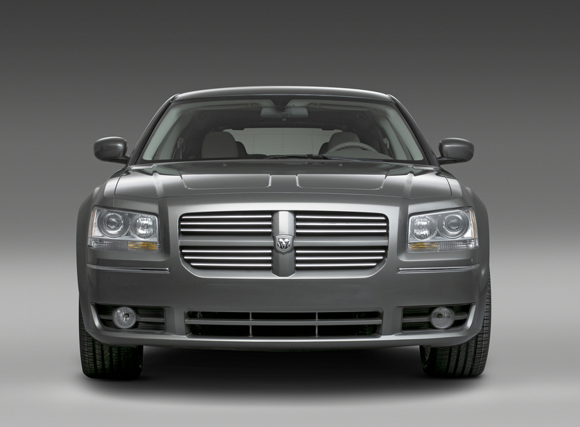 Dodge Magnum SE