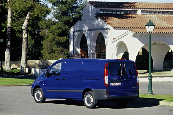 Mercedes-Benz Vito 2 {W639} 