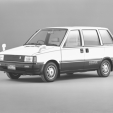 Nissan Prairie 1800SS-G