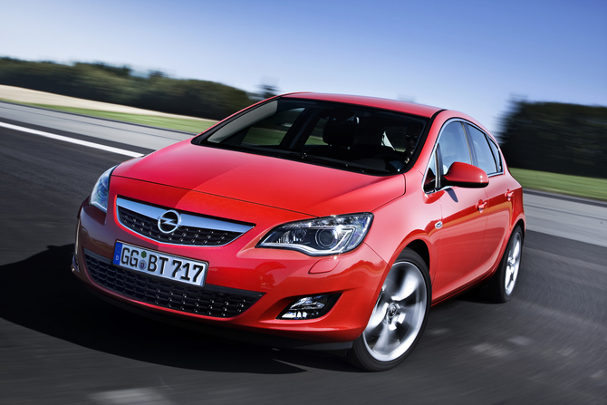 Opel Astra Gen.4