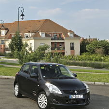 Suzuki Swift Little Marcel, une série spéciale très fashionista