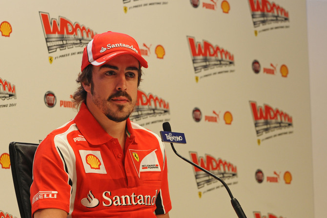 Alonso sees Schumacher as main rival in 2011