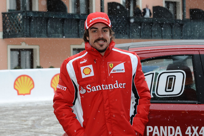 Alonso sees Schumacher as main rival in 2011