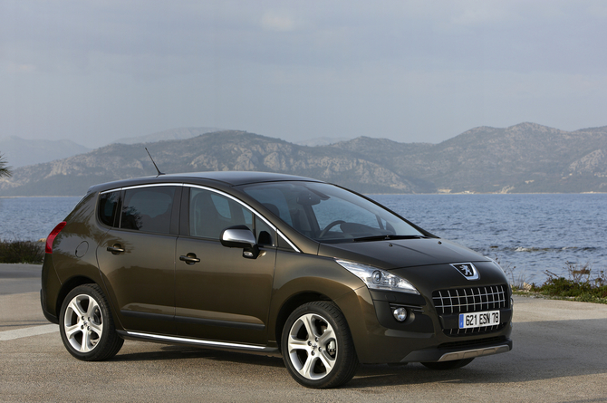 Peugeot 3008 2.0 HDi FAP Exclusive Auto