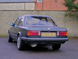 BMW 320i