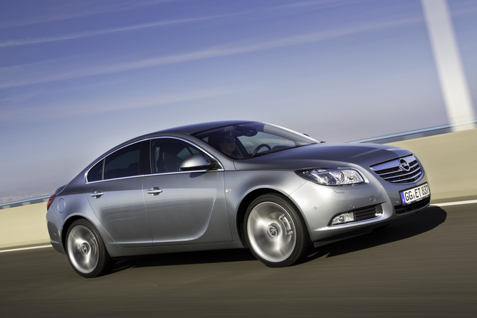 Opel apresenta motor twin-turbo diesel para o Insignia