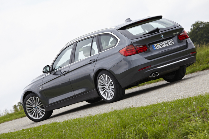 BMW 320d EfficientDynamics Touring