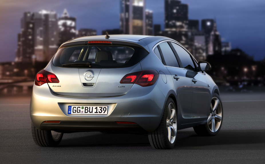 Opel Astra Gen.4