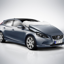 The latest V40 is packed with airbags