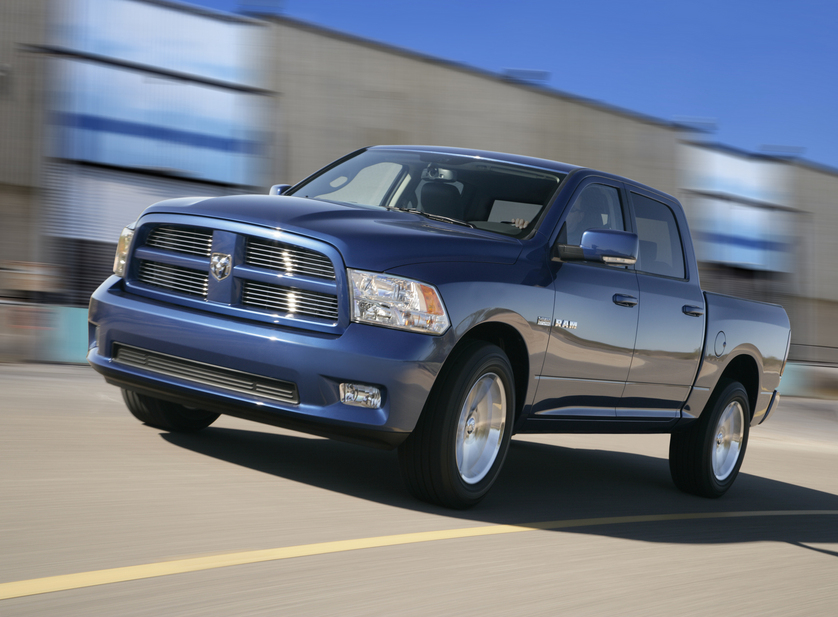 Dodge Ram 1500 Regular Cab 4X2 SPORT SWB