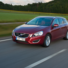 Volvo V60 T6 Kinetic AWD Geartronic