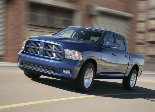 Dodge Ram 1500 Regular Cab 4X4 SPORT SWB