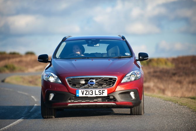 Volvo V40 D2 Kinetic Powershift Cross Country