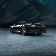 Porsche 911 Carrera 4 Cabriolet Black Edition PDK