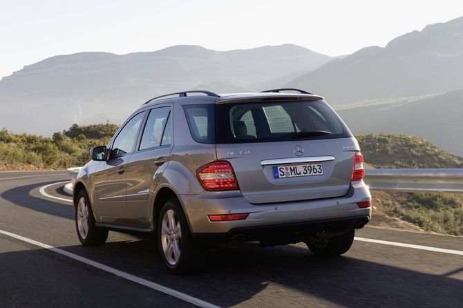 Mercedes-Benz ML350 BlueTec 4Matic 4x4