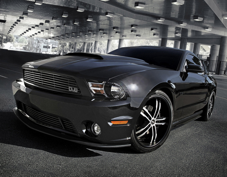 Ford reveals 2011 Mustang DUB Edition