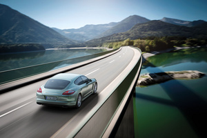 1,200 km range for Panamera Diesel