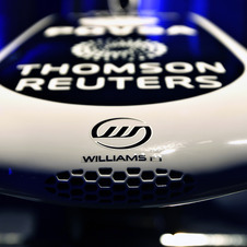 Williams' 2011 livery revealed