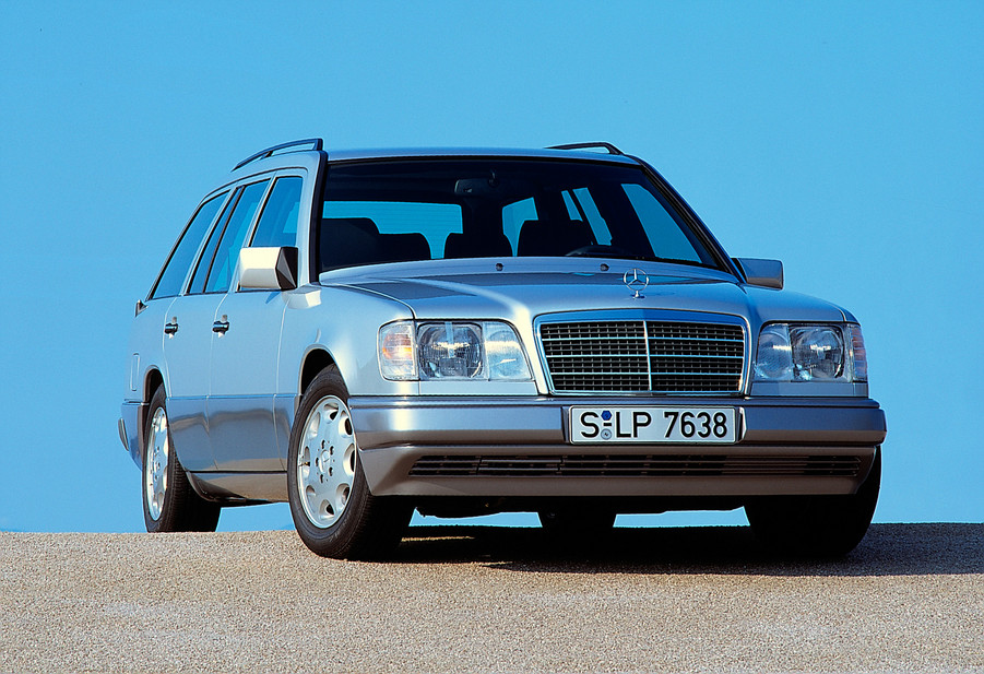 Mercedes-Benz E 250 DIESEL Station Wagon AT 