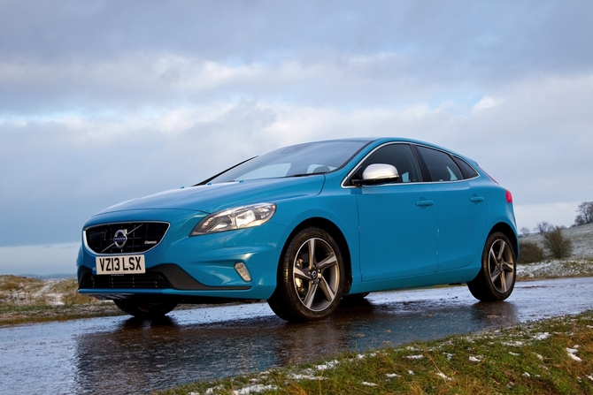 Volvo V40 D4 R-Design Summum