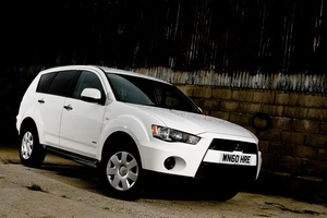 Mitsubishi Outlander 2WD 2.2 DI-D ASG Instyle