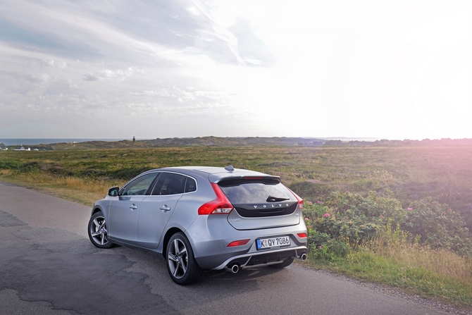 Volvo V40 T5 R-Design Summum Geartronic