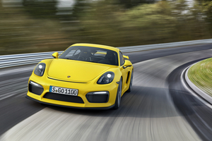 Porsche took the Cayman GT4 to Nürburgring and became the new reference in the segment with a lap time of 7 minutes and 40 seconds