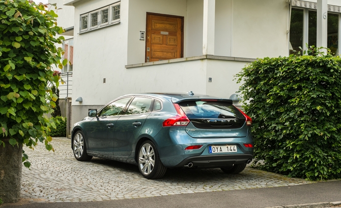 Volvo V40 T4 Summum Powershift