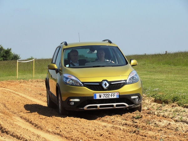 Renault Scénic Xmod Energy 1.6 dCi 130 S&S FAP ECO2 Bose Edition