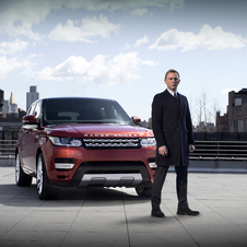 Daniel Craig teve a honra de guiar o Range Rover Sport pelas ruas de Nova Iorque