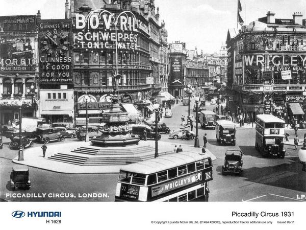 Hyundai Takes Over Piccadilly Circus