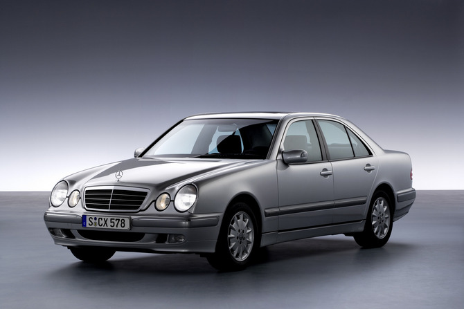 Mercedes-Benz E 200 CDI