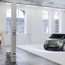 MINI unveils the Paceman Concept ahead of Detroit