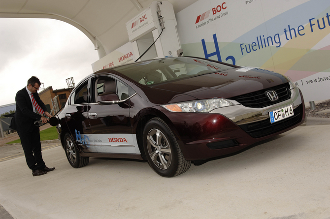 Honda Erects Hydrogen Fueling Station in Swindon, UK