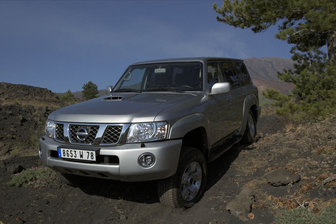 Nissan Patrol 3.0 DI LE + LI + Navi