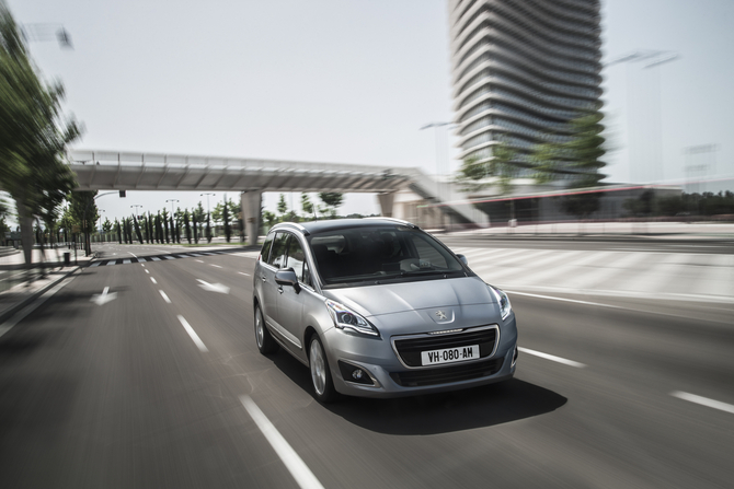 Peugeot 5008 Allure 1.2 PureTech