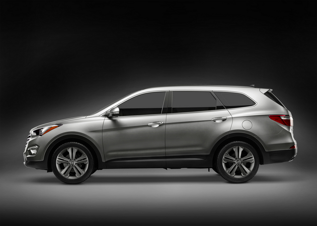 Hyundai Offering the Santa Fe in Short and Long Wheelbase Versions