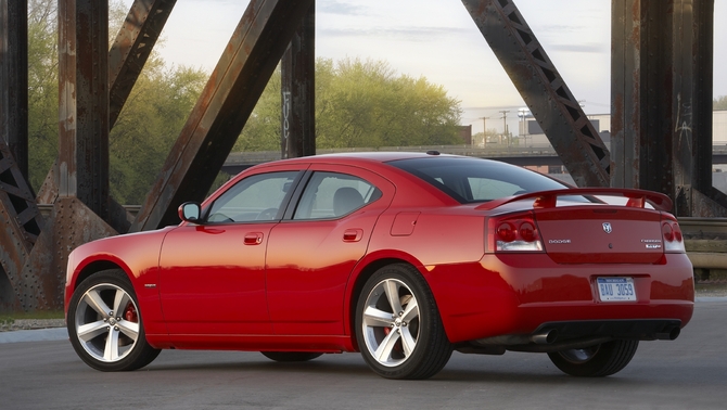 Dodge Charger SRT8