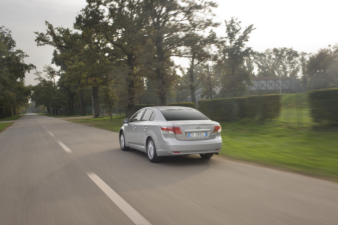 Toyota Avensis SD 2.2 D-4D 150 A/T Luxury