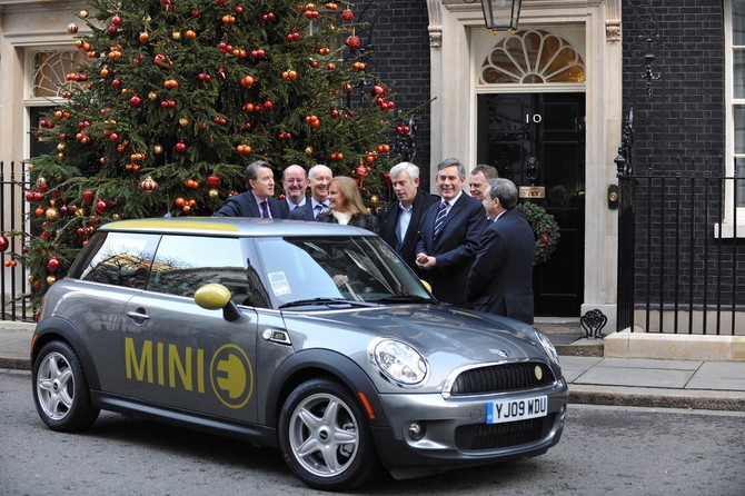 Mini E received at Downing Street