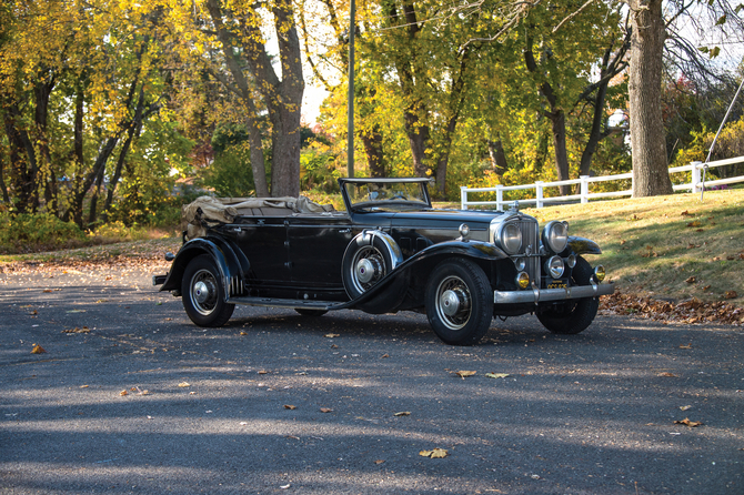 Stutz DV32 LeBaron